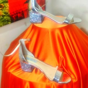 Betsy Johnson sparkle pumps